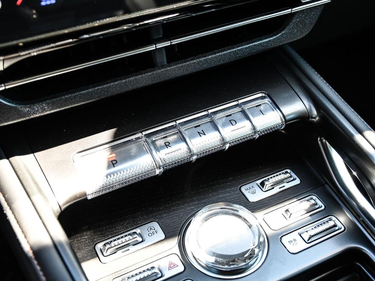 2026 Lincoln Nautilus Reserve AWD Photo