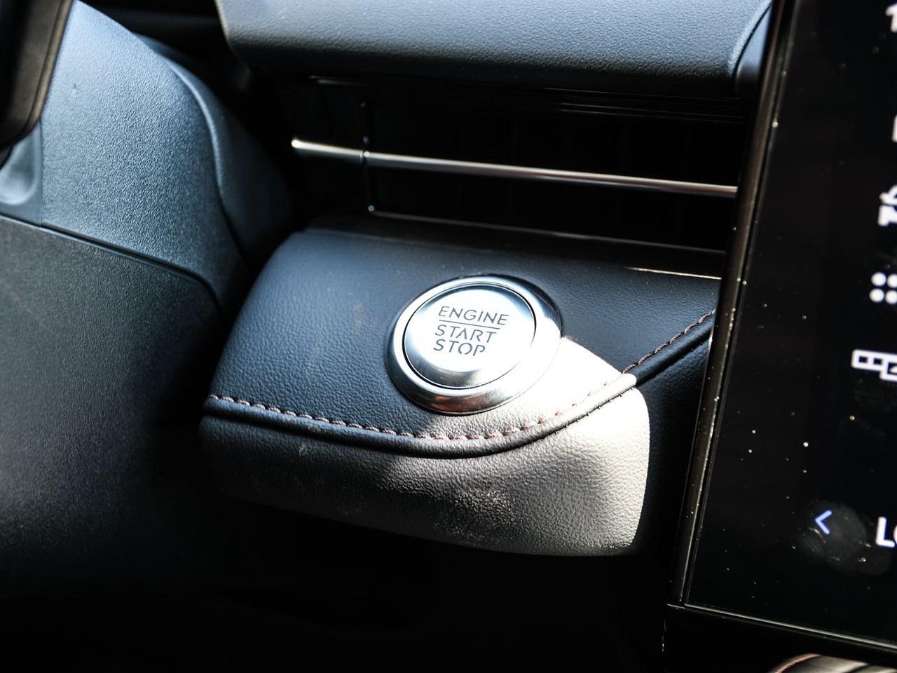 2026 Lincoln Nautilus Reserve AWD Photo
