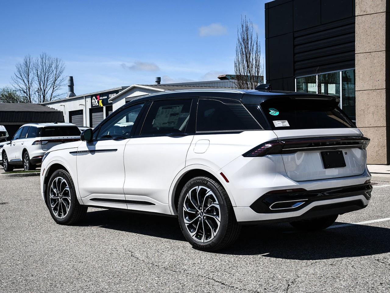 2026 Lincoln Nautilus Reserve AWD Photo
