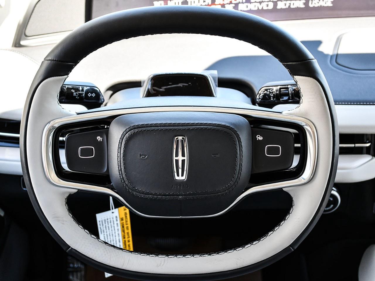 2026 Lincoln Navigator Premiere 4x4 Photo