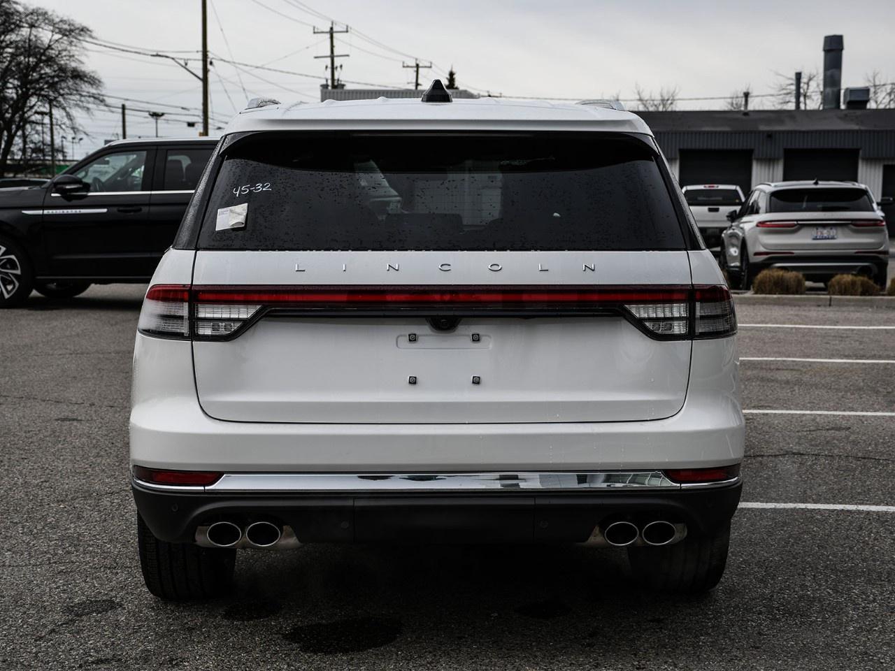 2026 Lincoln Aviator Reserve AWD Photo