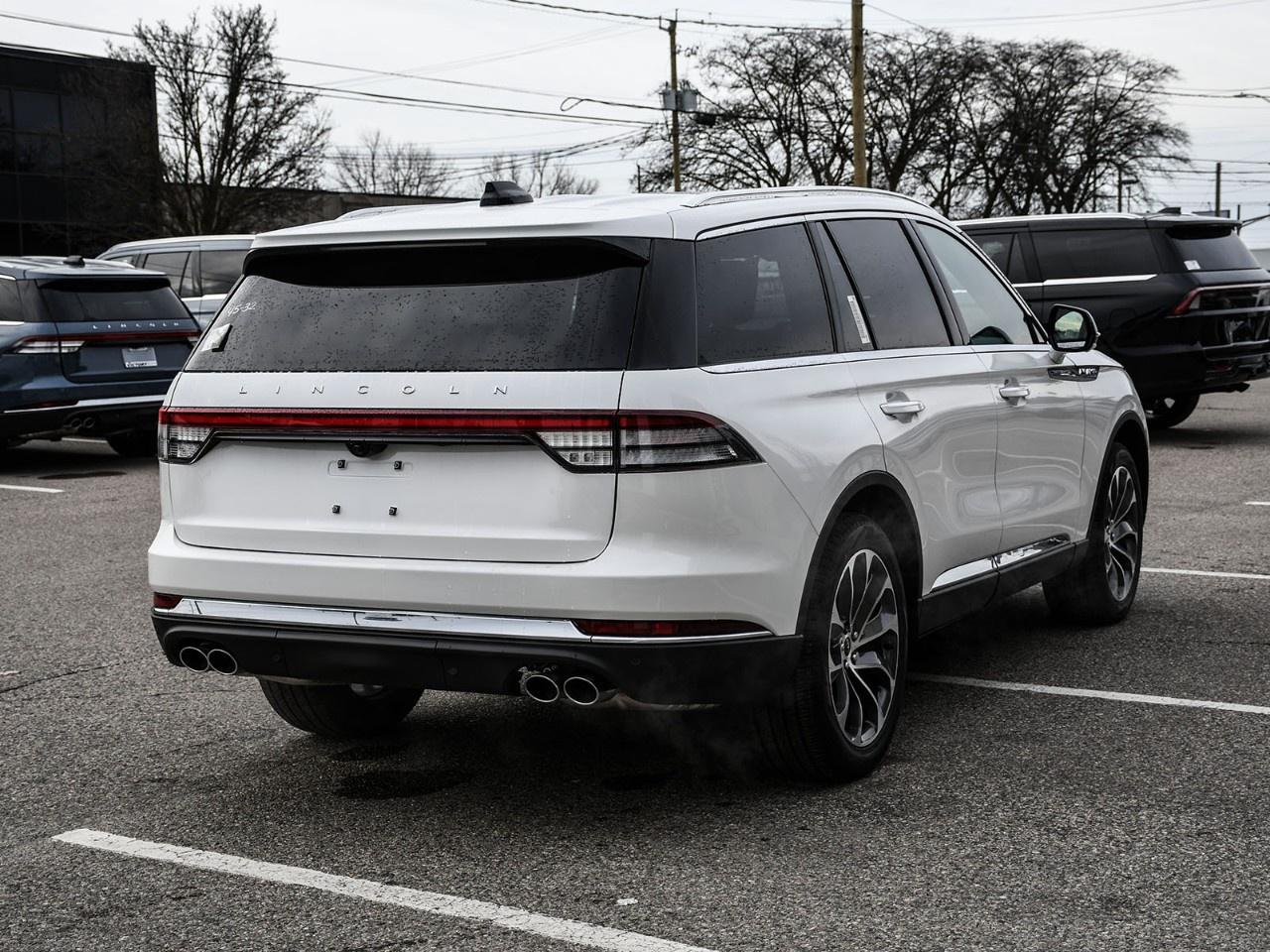 2026 Lincoln Aviator Reserve AWD Photo