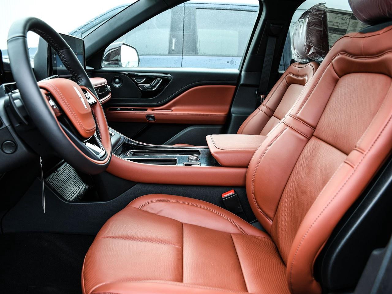 2026 Lincoln Aviator Reserve AWD Photo