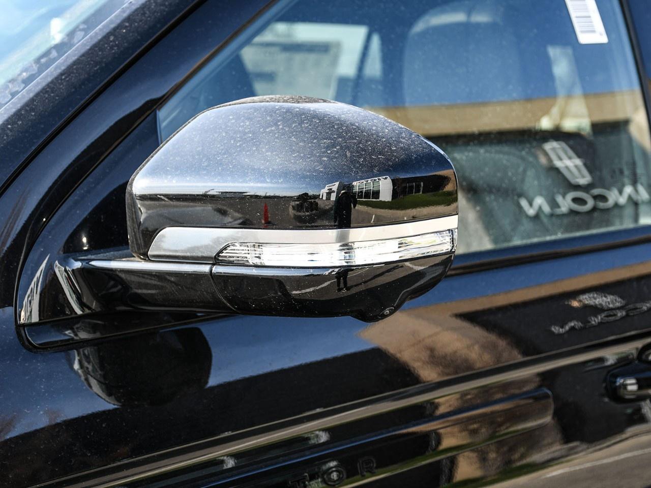 2026 Lincoln Navigator Reserve 4x4 Photo