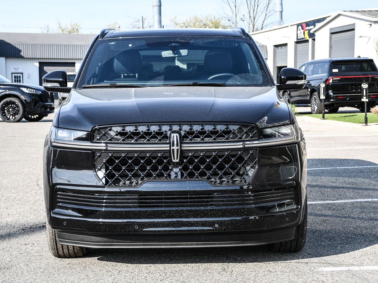 2026 Lincoln Navigator Reserve 4x4 Photo