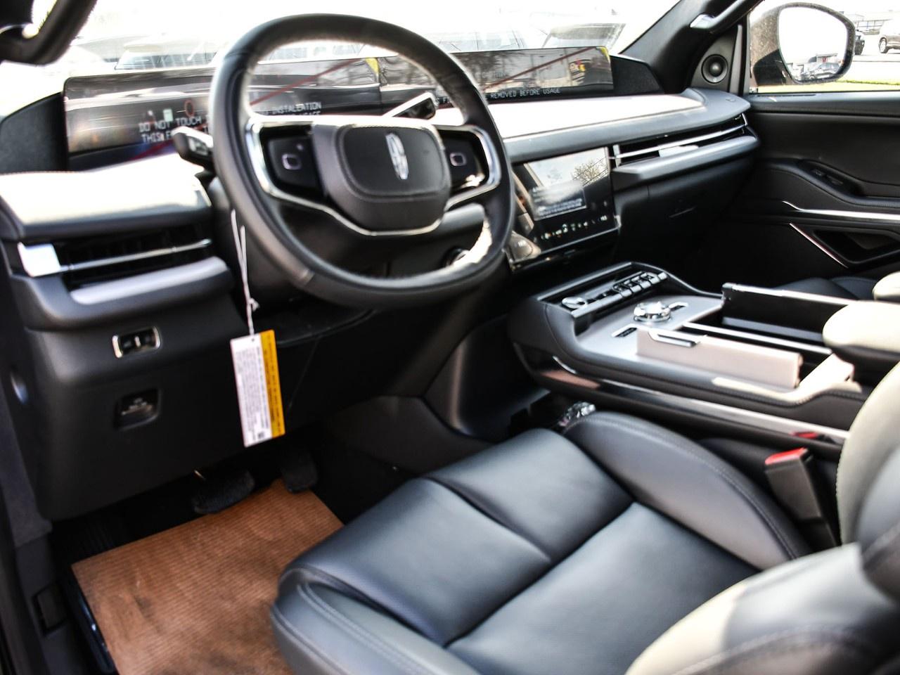 2026 Lincoln Navigator Reserve 4x4 Photo