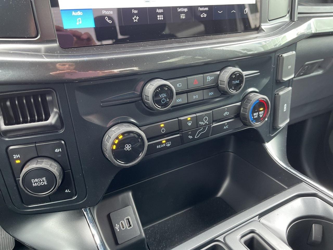 2026 Ford F-150 STX 4WD SuperCrew 5.5' Box Photo