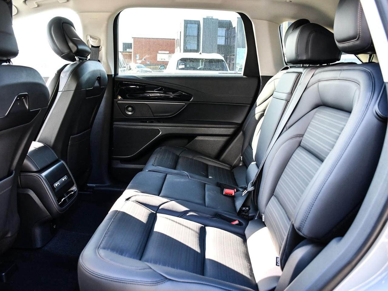2026 Lincoln Nautilus Reserve AWD Photo