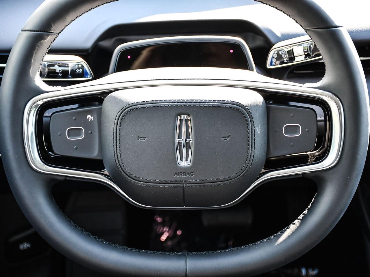 2026 Lincoln Nautilus Reserve AWD Photo