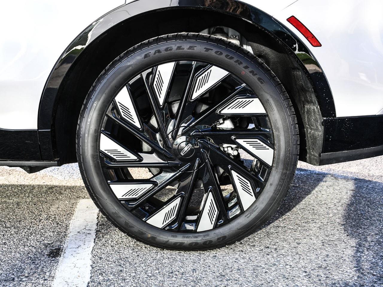 2026 Lincoln Nautilus Reserve AWD Photo