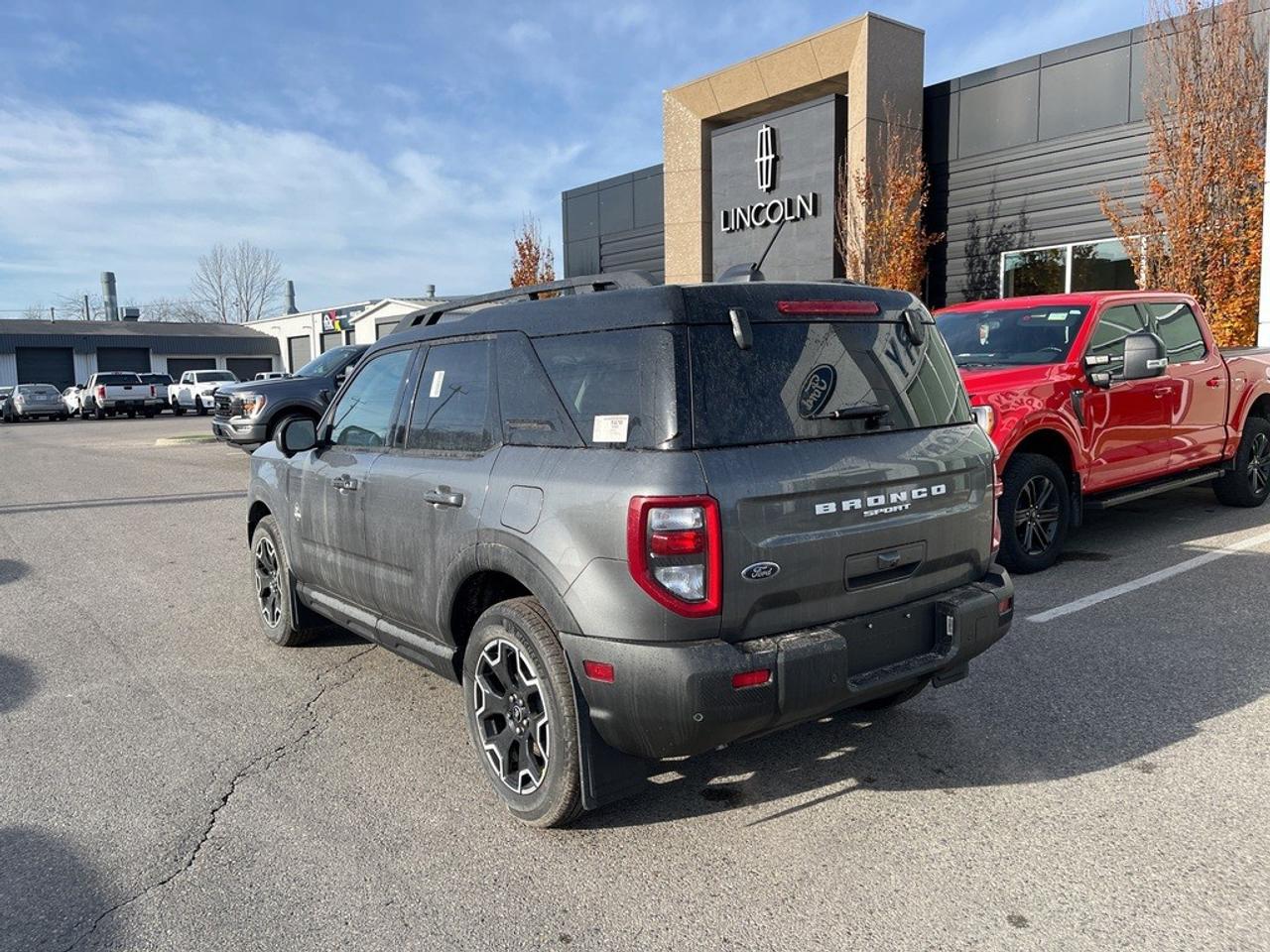 2025 Ford Bronco Sport Outer Banks 4x4 Photo2