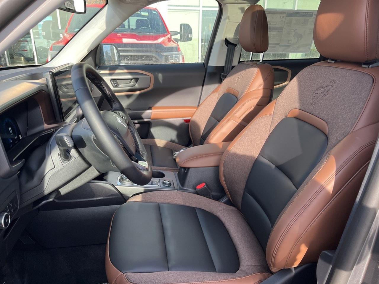 2025 Ford Bronco Sport Outer Banks 4x4 Photo