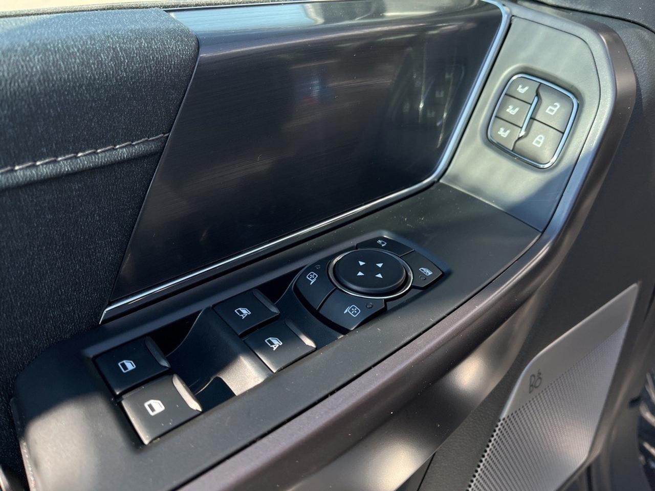 2026 Ford F-150 Lariat 4WD SuperCrew 5.5' Box Photo