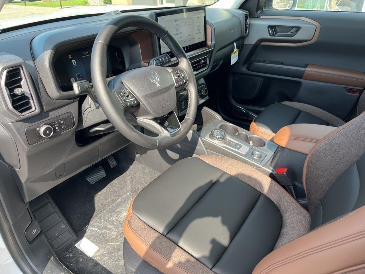 2026 Ford Bronco Sport Outer Banks 4x4 Photo
