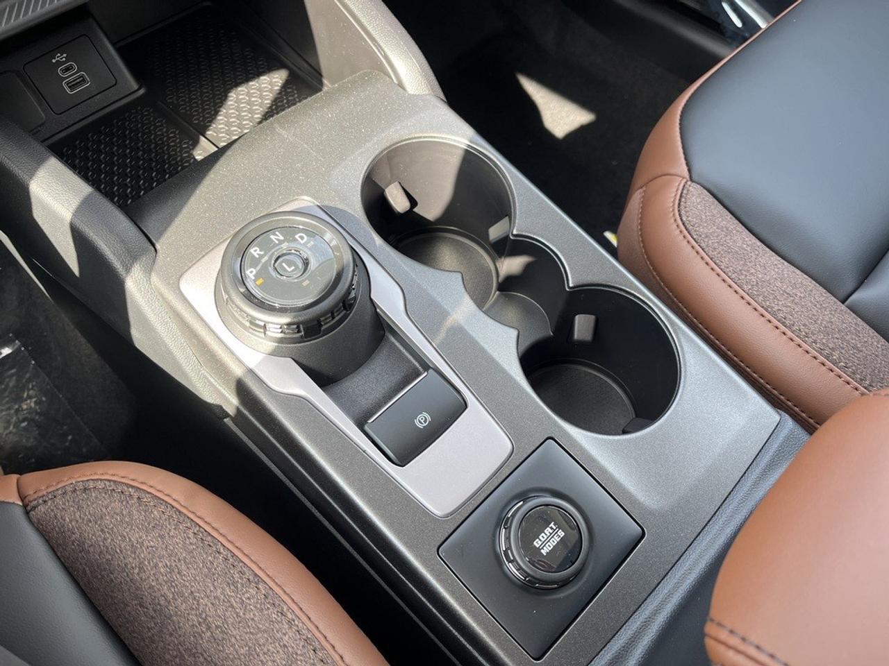 2026 Ford Bronco Sport Outer Banks 4x4 Photo