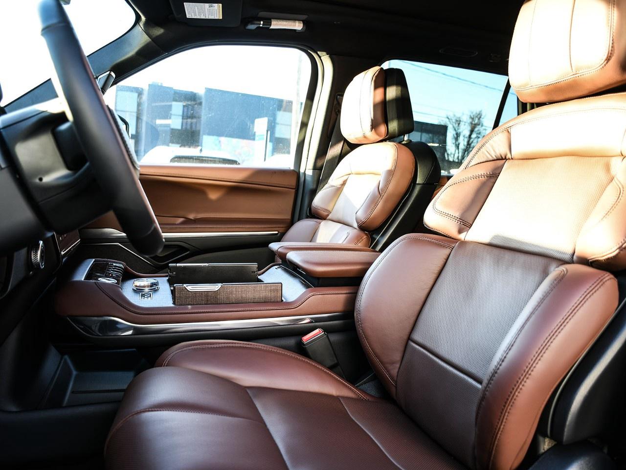 2026 Lincoln Navigator Reserve 4x4 Photo