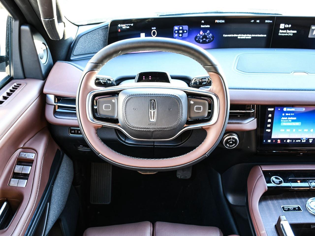 2026 Lincoln Navigator Reserve 4x4 Photo