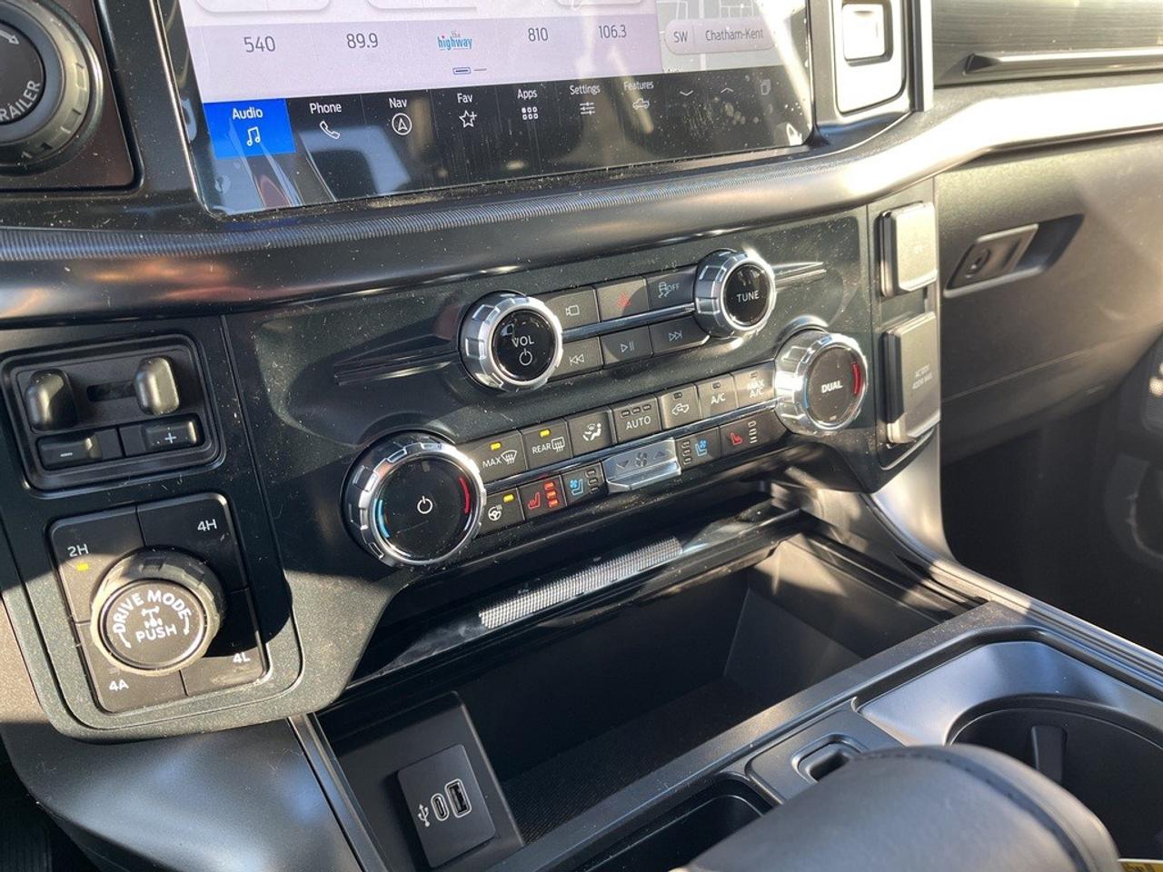 2026 Ford F-150 Lariat 4WD SuperCrew 5.5' Box Photo