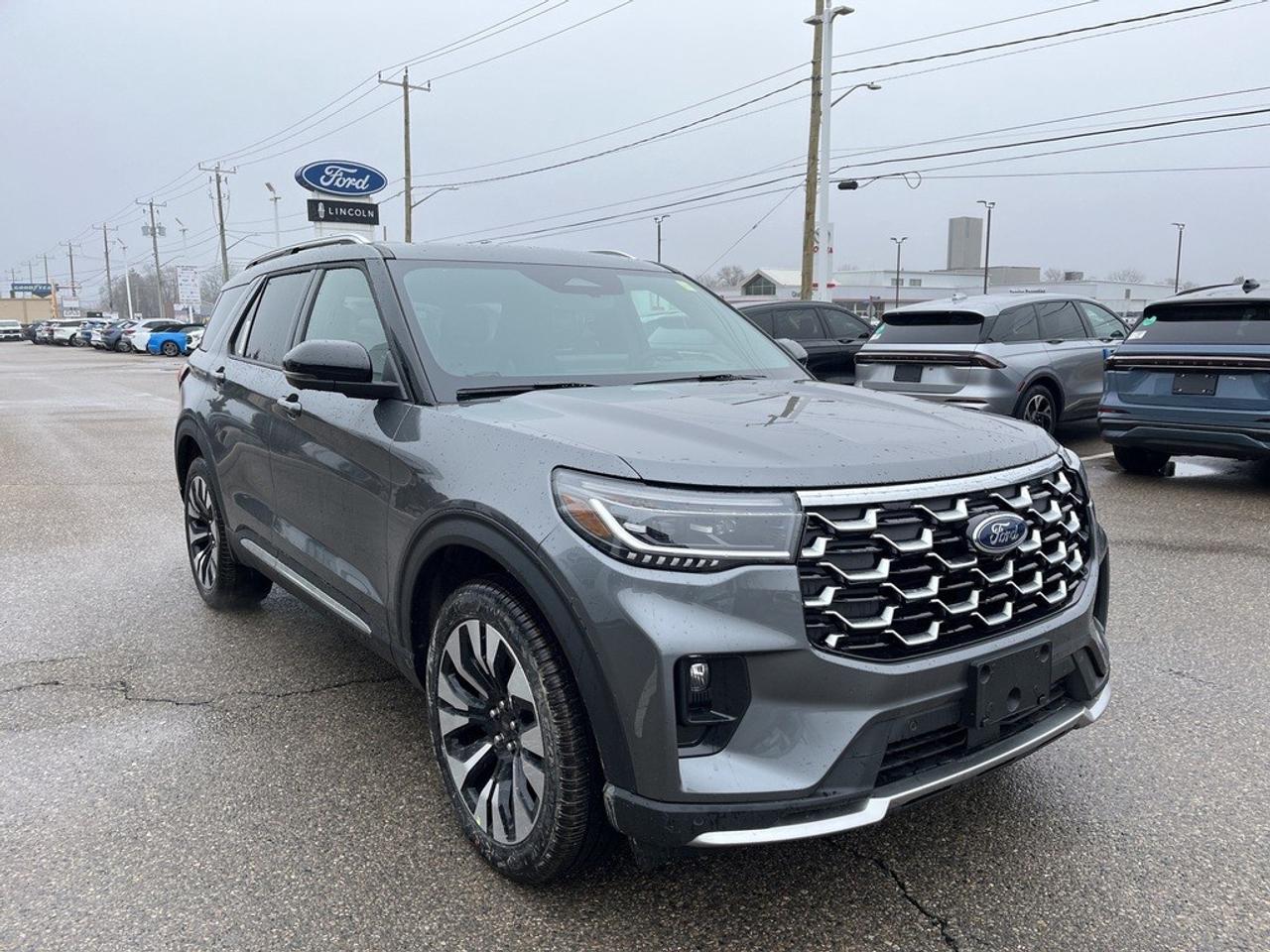 2026 Ford Explorer Platinum 4WD Photo4