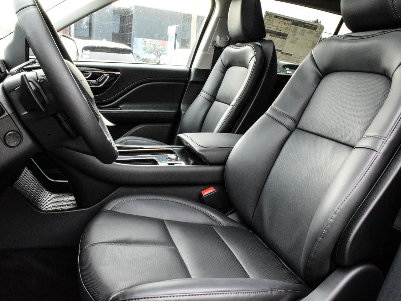 2026 Lincoln Aviator Premiere AWD Photo