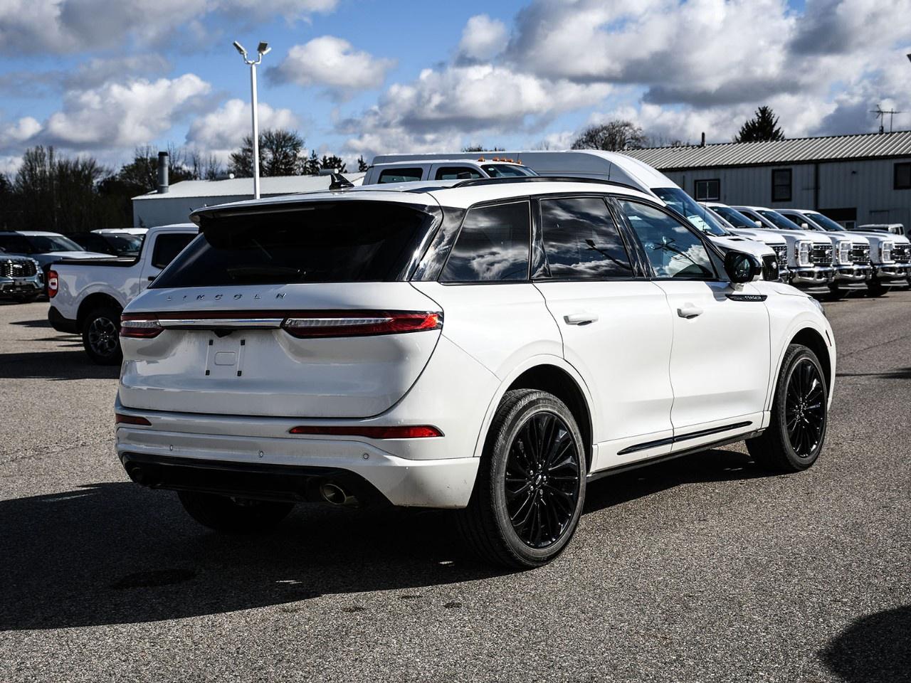 2023 Lincoln Corsair Reserve AWD Photo