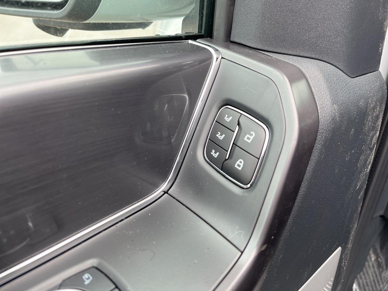 2026 Ford F-150 Lariat 4WD SuperCrew 5.5' Box Photo