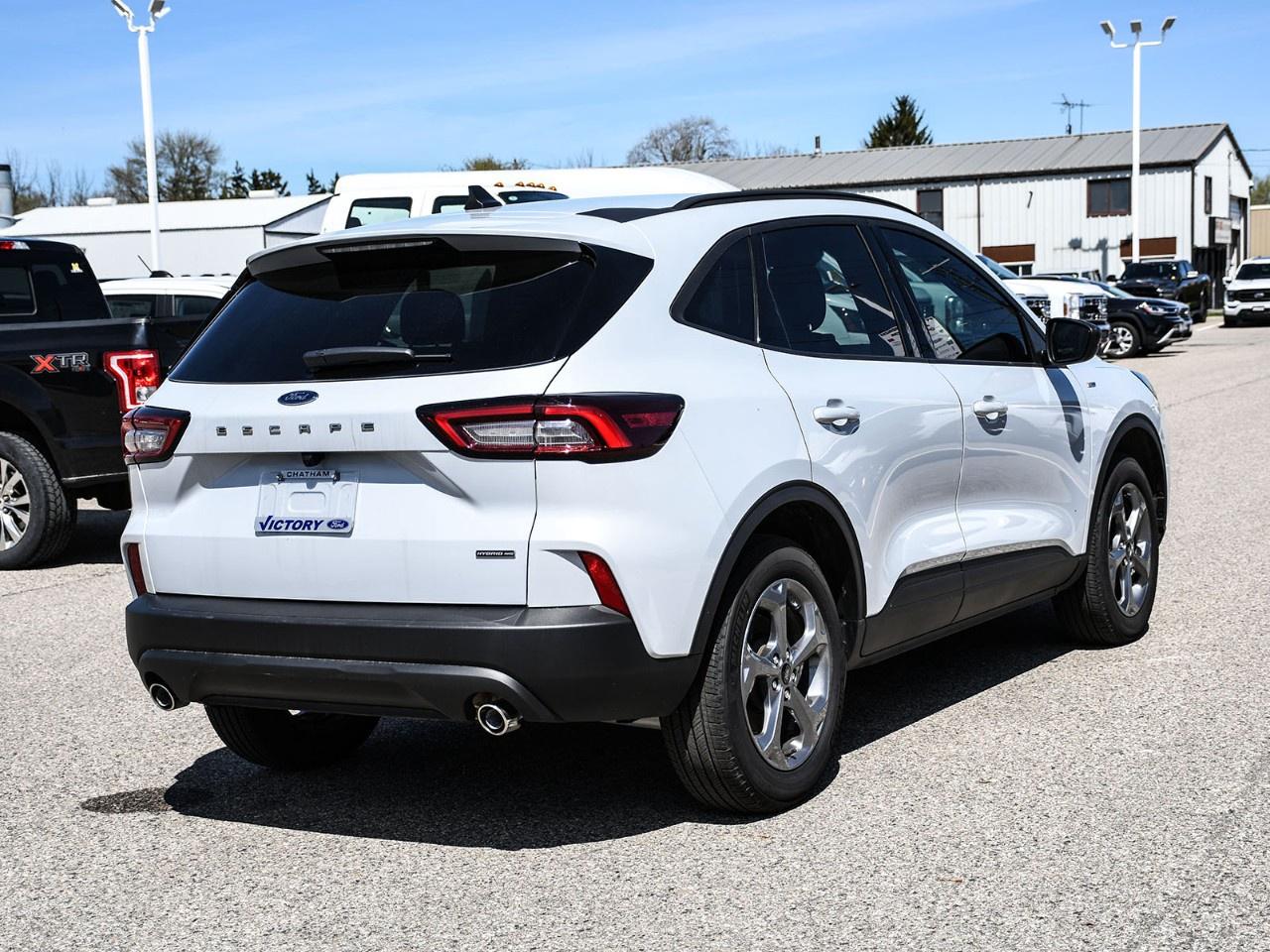 2025 Ford Escape ST-Line AWD Photo4