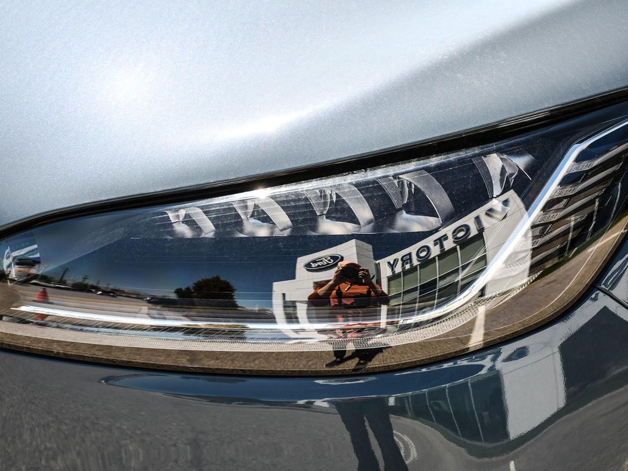 2026 Lincoln Aviator Reserve AWD Photo3