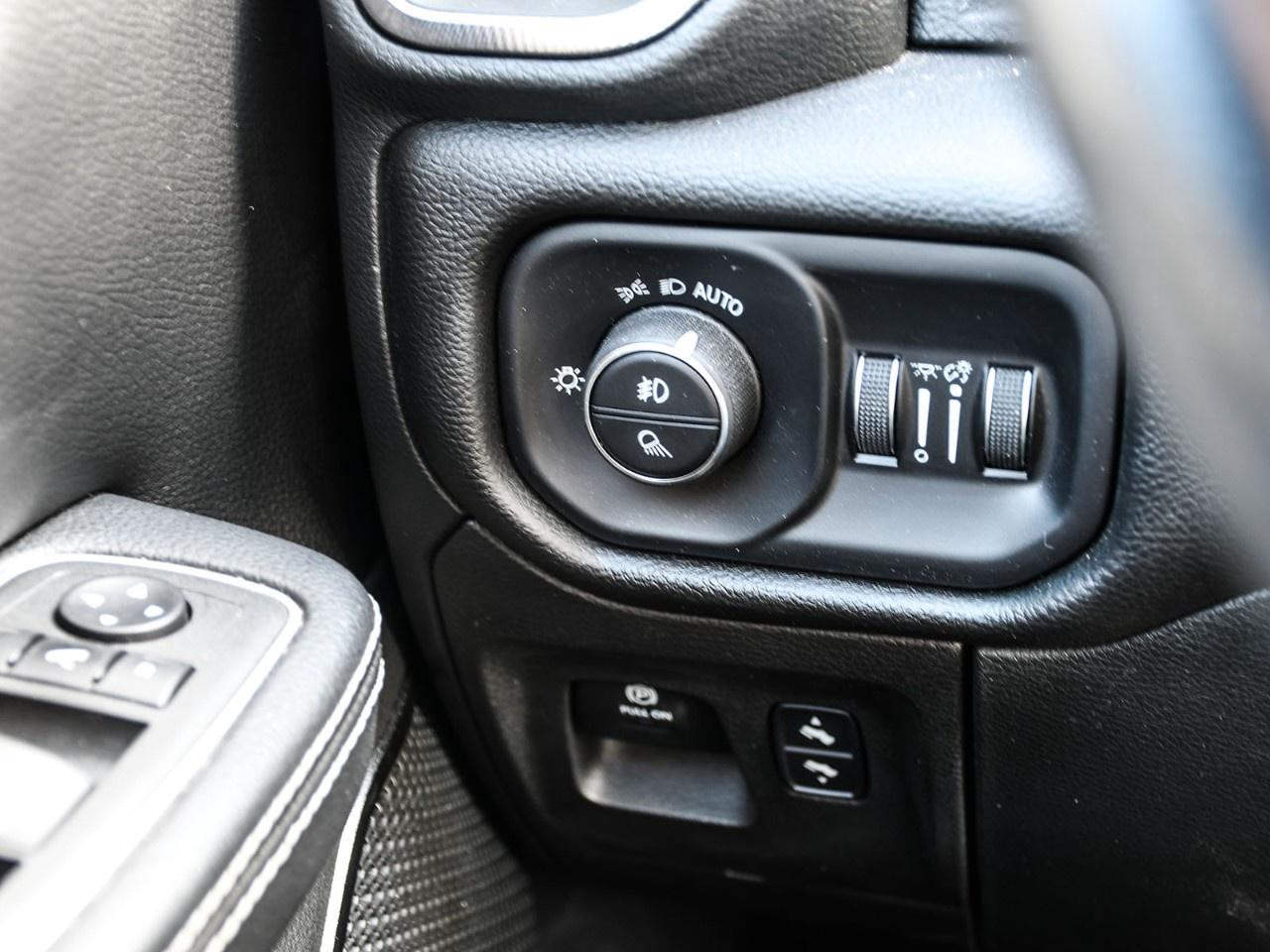 2022 RAM 1500 Rebel 4x4 Crew Cab 5'7" Box Photo