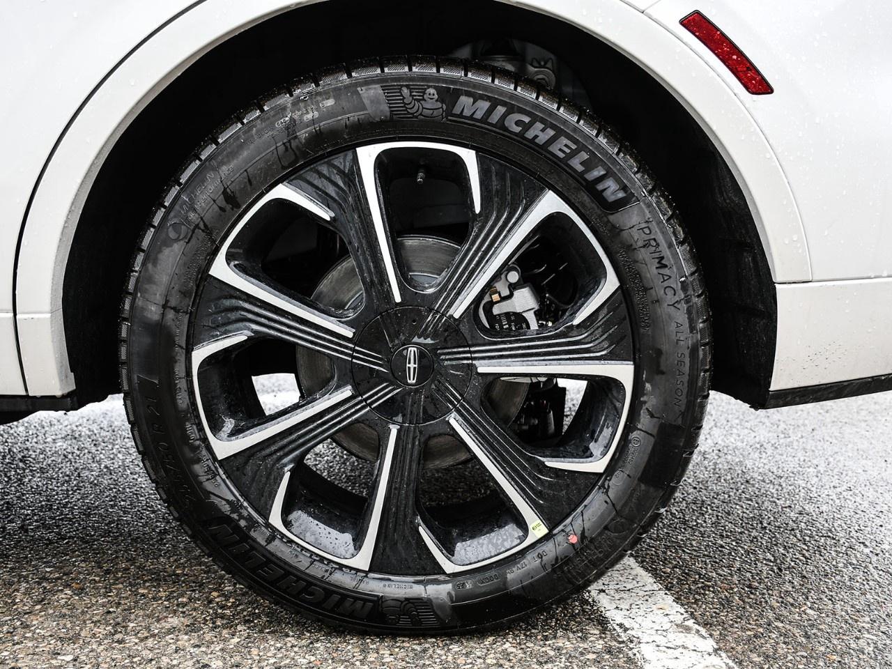 2026 Lincoln Nautilus Reserve AWD Photo