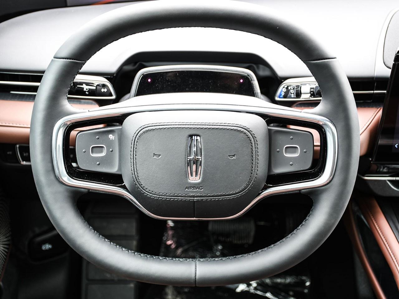 2026 Lincoln Nautilus Reserve AWD Photo