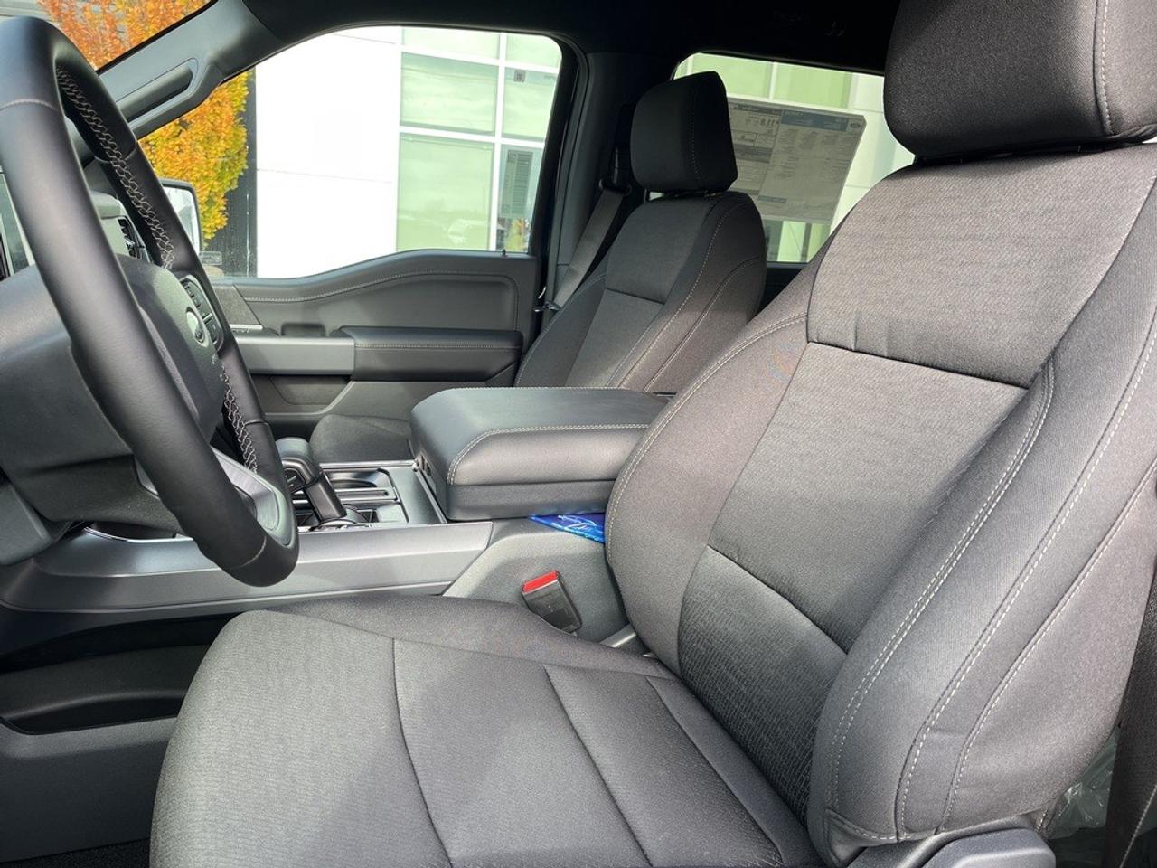 2025 Ford F-150 XLT 4WD SuperCrew 5.5' Box Photo