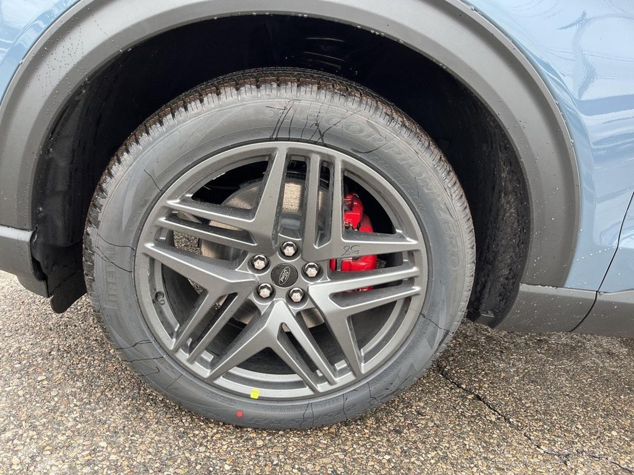 2026 Ford Explorer ST-Line 4WD Photo