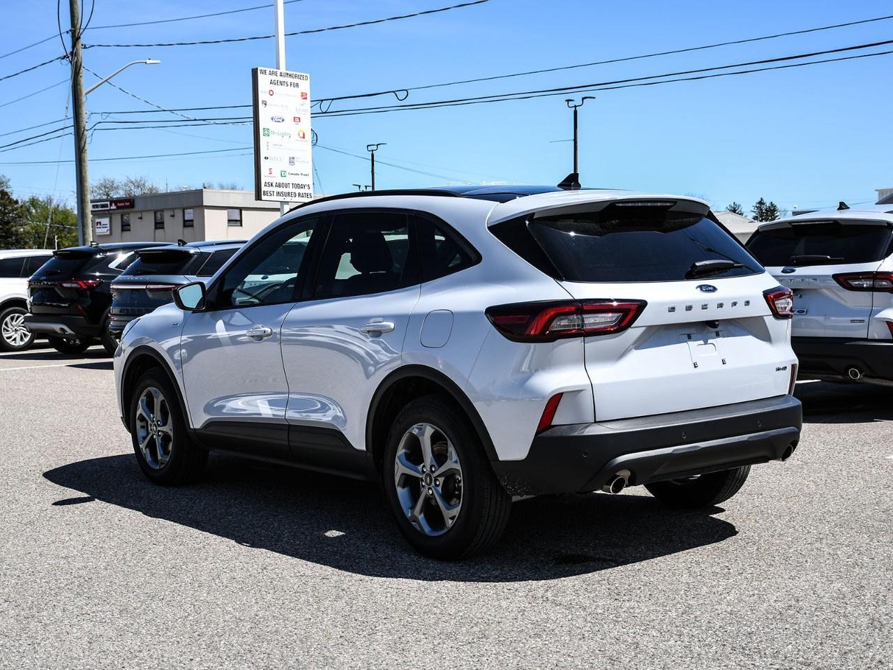2025 Ford Escape ST-Line AWD Photo3