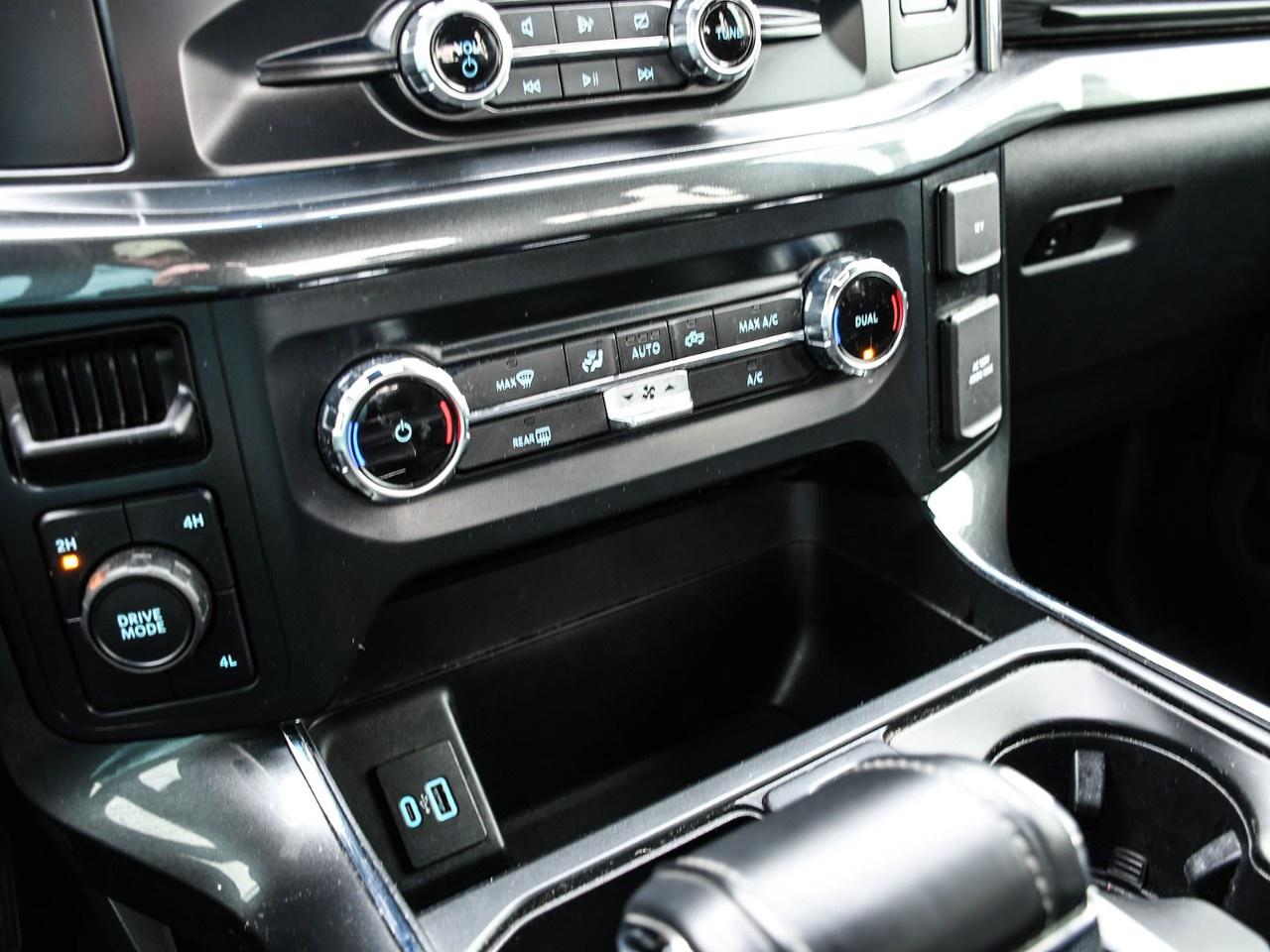 2022 Ford F-150 XLT 4WD SuperCrew 5.5' Box Photo