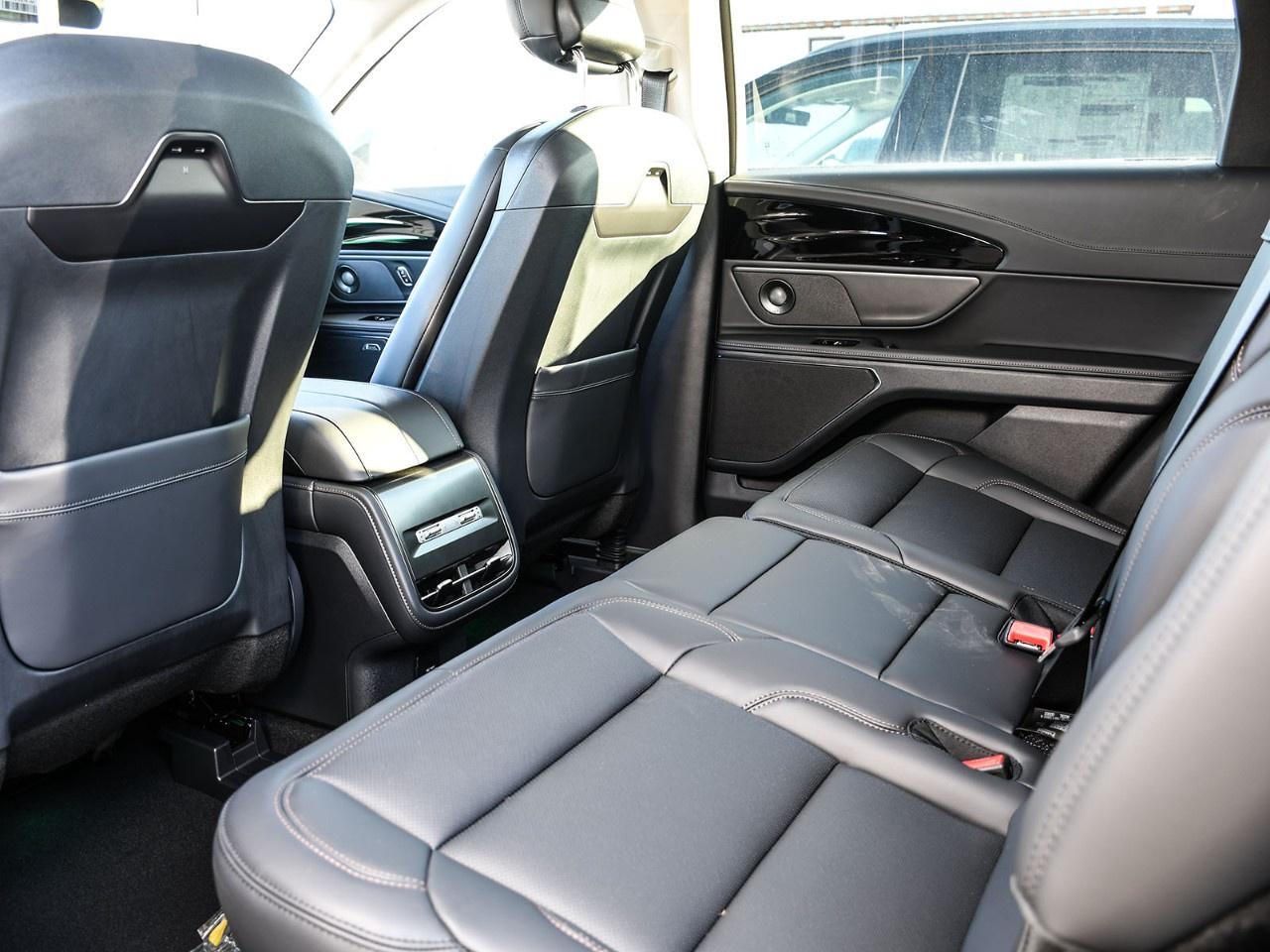 2026 Lincoln Nautilus Premiere AWD Photo