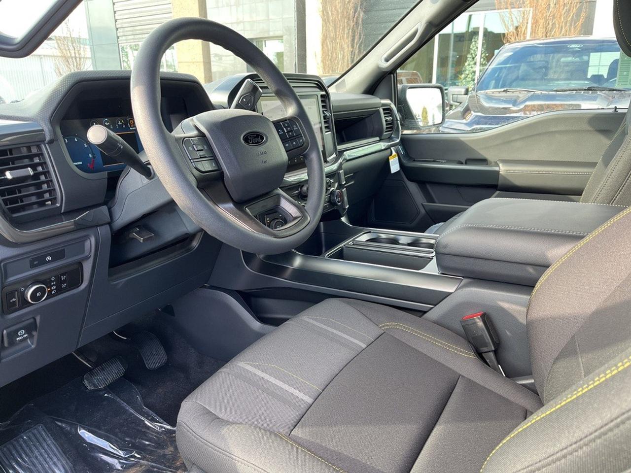 2025 Ford F-150 STX 4WD SuperCrew 5.5' Box Photo