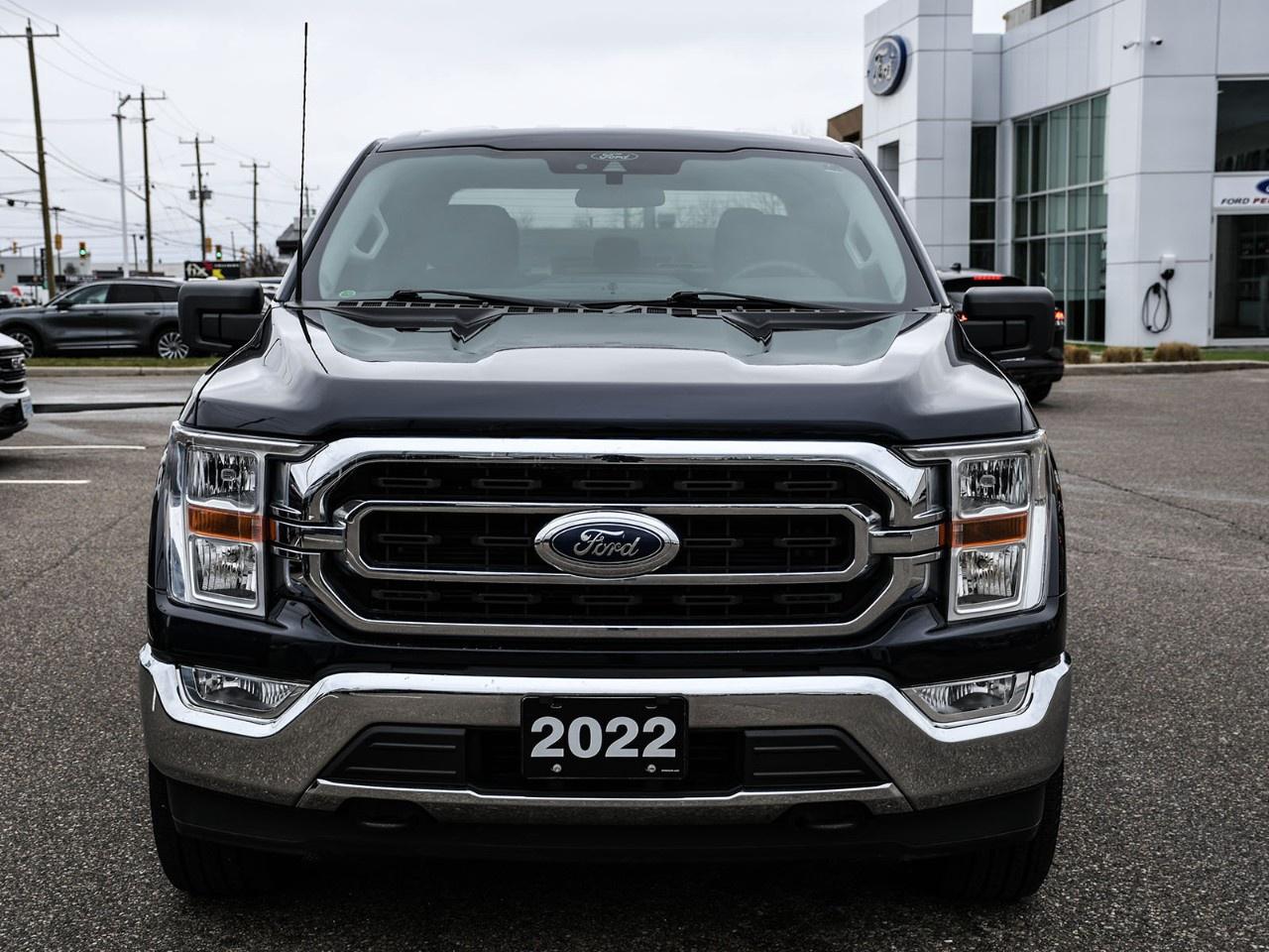 2022 Ford F-150 XLT 4WD SuperCrew 5.5' Box Photo