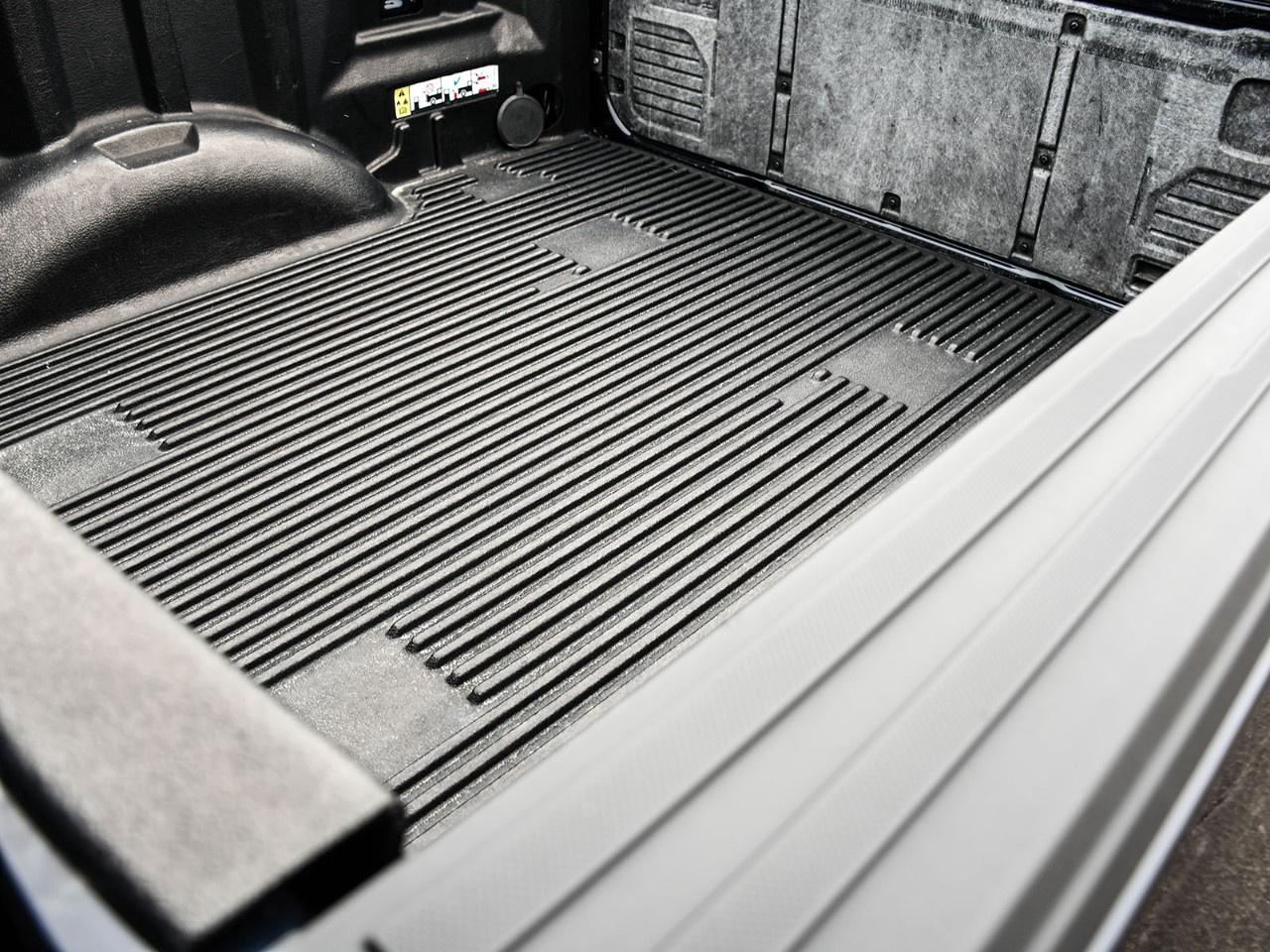 2022 Ford F-150 XLT 4WD SuperCrew 5.5' Box Photo