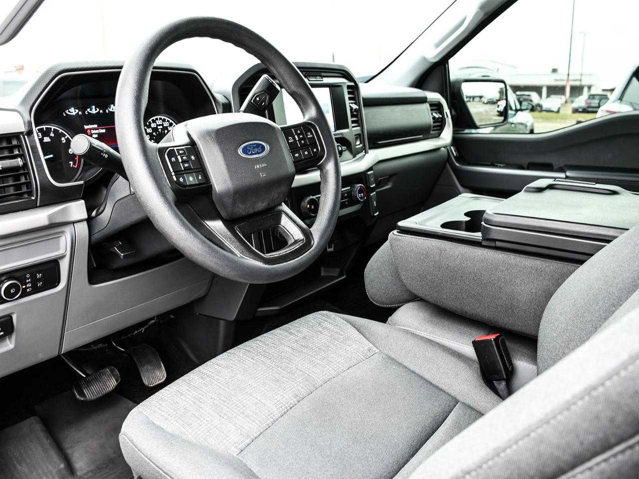 2022 Ford F-150 XLT 4WD SuperCrew 5.5' Box Photo