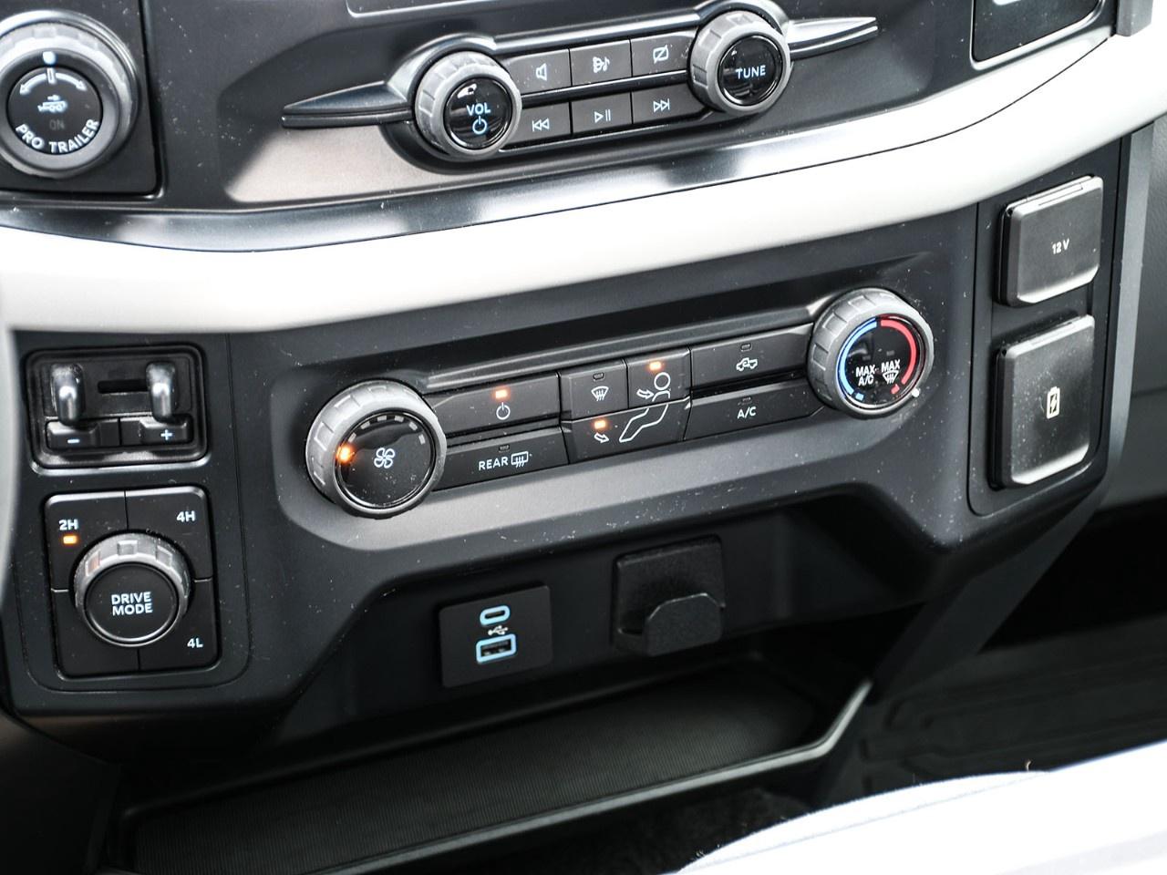 2022 Ford F-150 XLT 4WD SuperCrew 5.5' Box Photo