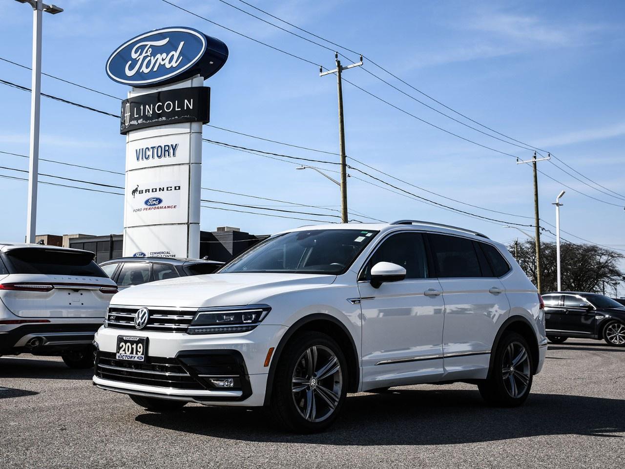 2019 Volkswagen Tiguan Highline 4MOTION Photo0