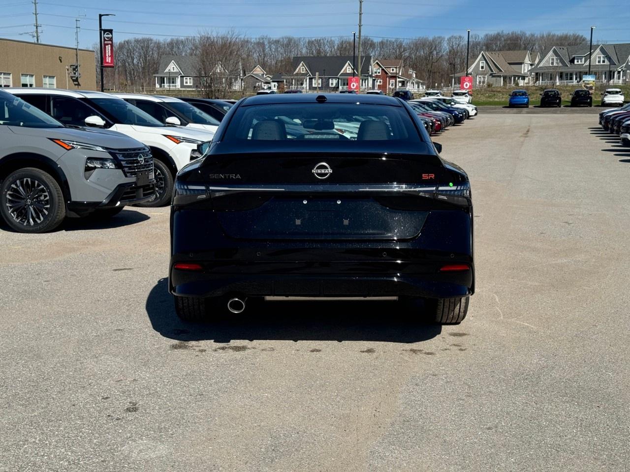 2026 Nissan Sentra SR SEDAN Photo
