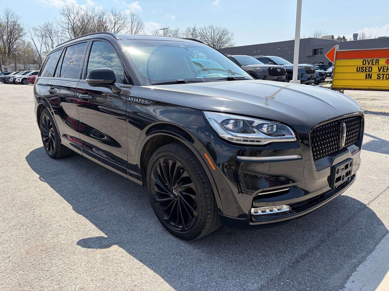 2023 Lincoln Aviator Reserve AWD Photo2