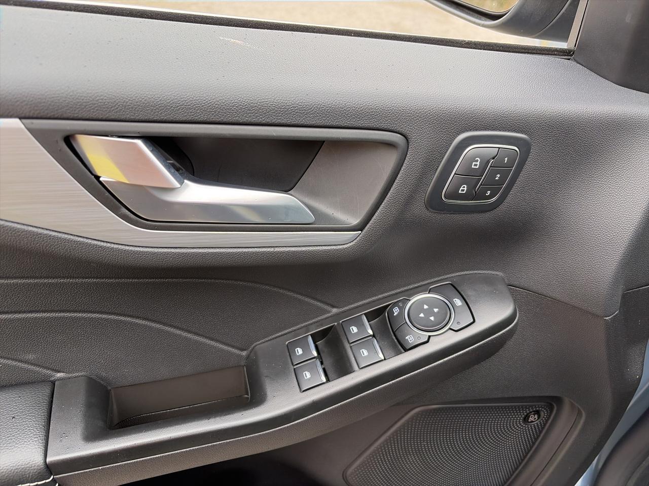 2025 Ford Escape PHEV FWD Photo