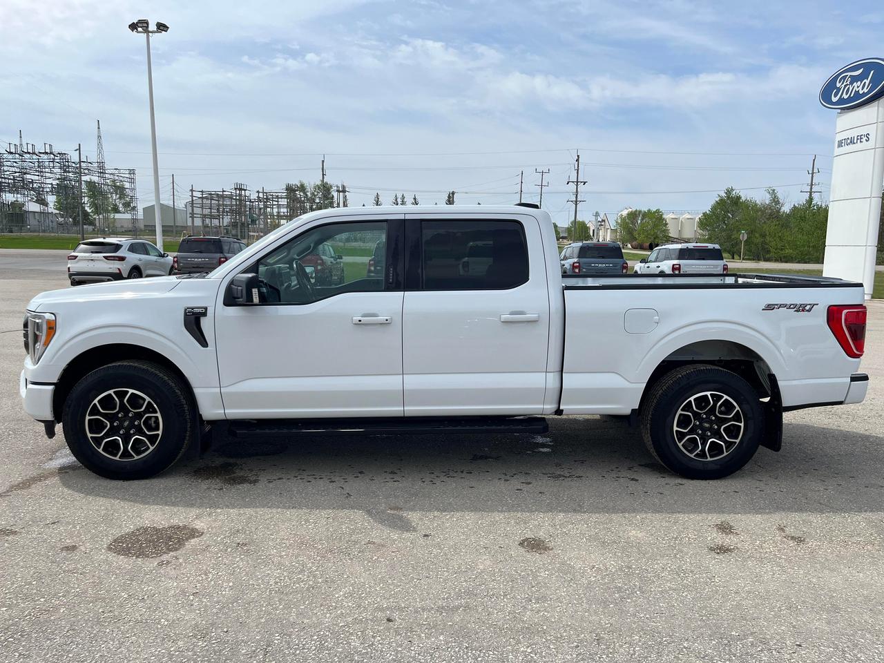 2022 Ford F-150 XLT 4WD SuperCrew 6.5' Box Photo3