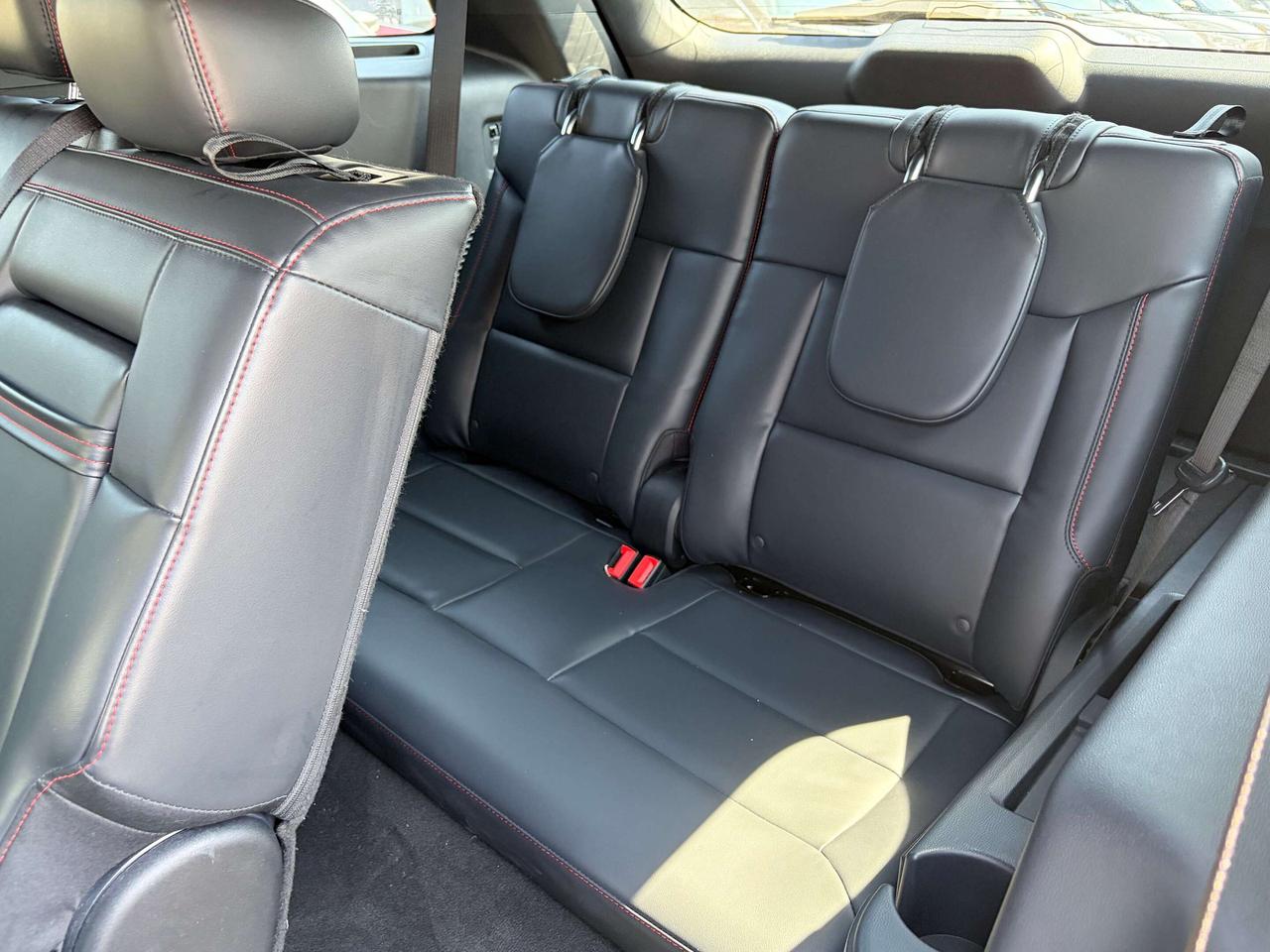 2026 Ford Explorer ST-Line 4WD Photo