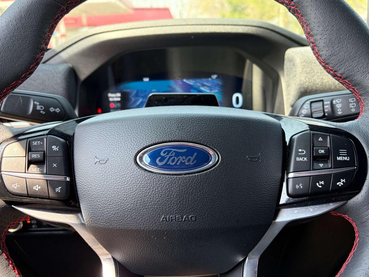 2026 Ford Explorer ST-Line 4WD Photo