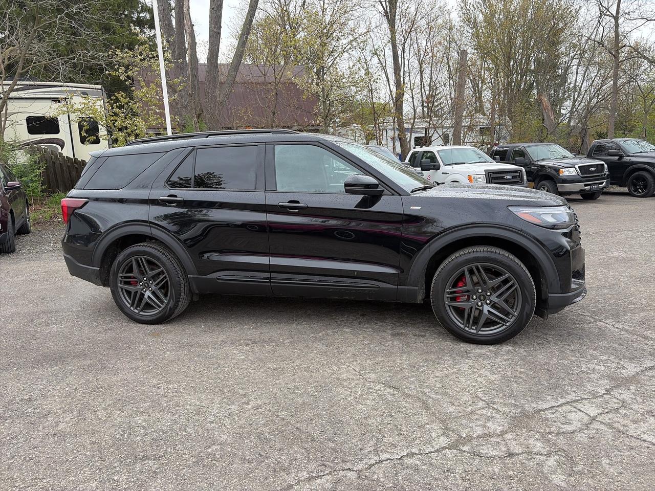 2026 Ford Explorer ST-Line 4WD Photo