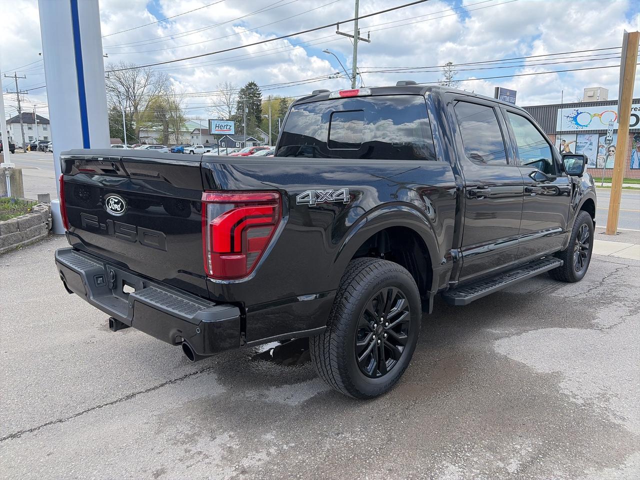2026 Ford F-150 LARIAT 4WD SuperCrew 5.5' Box 501A Photo4